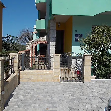 Lux Benak Apartament